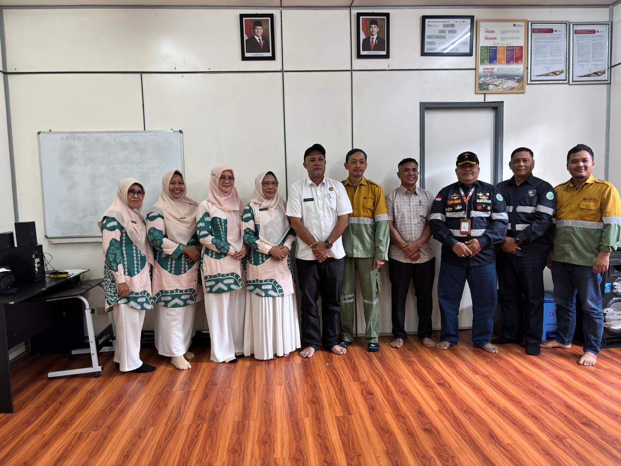 PKK Kabupaten Madina Kunjungan KE PT SMGP